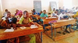 Schüler einer katholischen Schule im Bistum Kayes im Westen von Mali / Kirche in Not