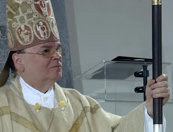 Bischof Bertram Meier beim Festgottesdienst seiner Weihe im Dom zu Augsburg am 6. Juni 2020.