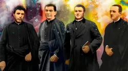 Die vier Märtyrer, die von Kardinal Marcello Semeraro in der Kathedrale von Tortosa, Spanien, am 30. Oktober 2021 seliggesprochen wurden. / Hermandad de sacerdotes operarios.