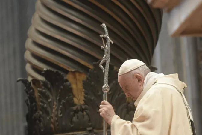 Papst Franziskus feiert die heilige Messe im Petersdom am Hochfest Christkönig, 21. November 2021.