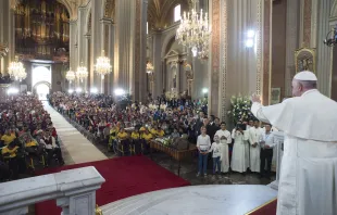 Freie Ansprache: Papst Franziskus in der Kathedrale von Morelia am 16. Februar 2016 / L'Osservatore Romano  