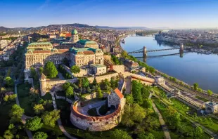 Die ungarische Hauptstadt Budapest bei Sonnenaufgang 
 / ZGPhotography via Shutterstock.
