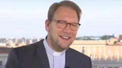 Der Diözesanjugendseelsorger des Erzbistums Köln, Tobias Schwaderlapp. / EWTN.TV