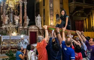 Amazonas-Rituale in einer Kirche in der Nähe des Vatikans / 