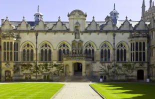 Oriel College, Oxford. Hier studierte der australische Philosoph John Leslie Mackie bis 1940. / Andrew Shiva / Wikimedia (CC BY-SA 4.0) 