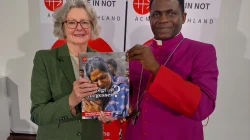 Vorstellung des Berichts „Verfolgt und Vergessen?“: Regina Lynch, Geschäftsführende Präsidentin von „Kirche in Not“, und Bischof Gerald Mamman Musa von Katsina in Nigeria / Kirche in Not