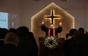 Pastor Wang Yi hält eine Predigt im Oktober 2018, zwei Monate vor seiner Verhaftung / Mit freundlicher Genehmigung der Early Rain Covenant Church