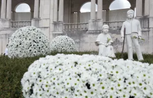 Die Statuen der heiliggesprochenen Kinder in Fatima / CNA/Daniel