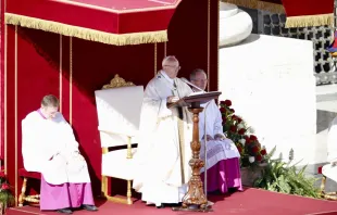 Papst Franziskus bei der Heiligsprechung am 15. Oktober 2017 / CNA / Daniel Ibanez