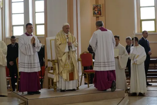 Papst Franziskus in der Herz-Jesu-Kirche im bulgarischen Rakowski am 6. Mai 2019 / Vatican Media Pool