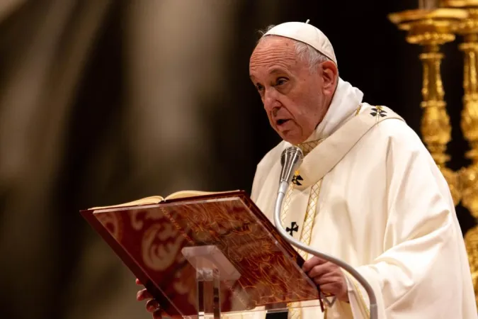 Papst Franziskus bei der Priesterweihe im Petersdom am 12. Mai 2019