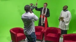 Kardinal Woelki segnet das neue Studio des katholischen Fernsehsenders EWTN.TV am 30. August 2023 / EWTN